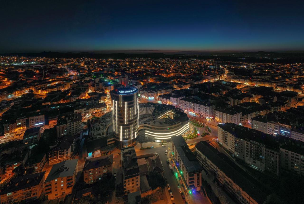 Crowne Plaza Cappadocia - Nevsehir By Ihg Hotel Buitenkant foto