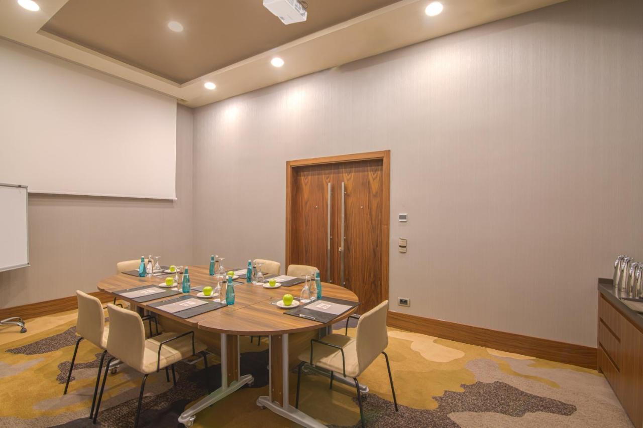 Crowne Plaza Cappadocia - Nevsehir By Ihg Hotel Buitenkant foto